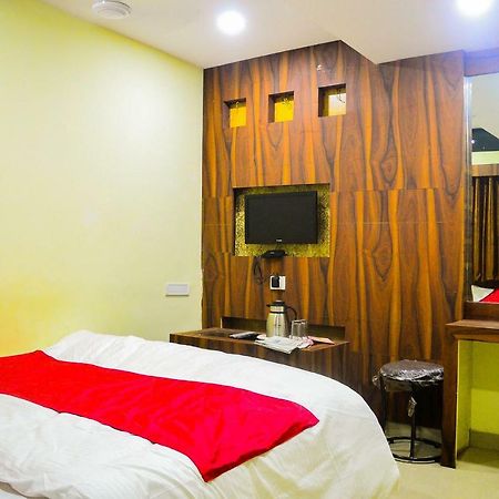 Hotel Kalash Ujjain Zewnętrze zdjęcie